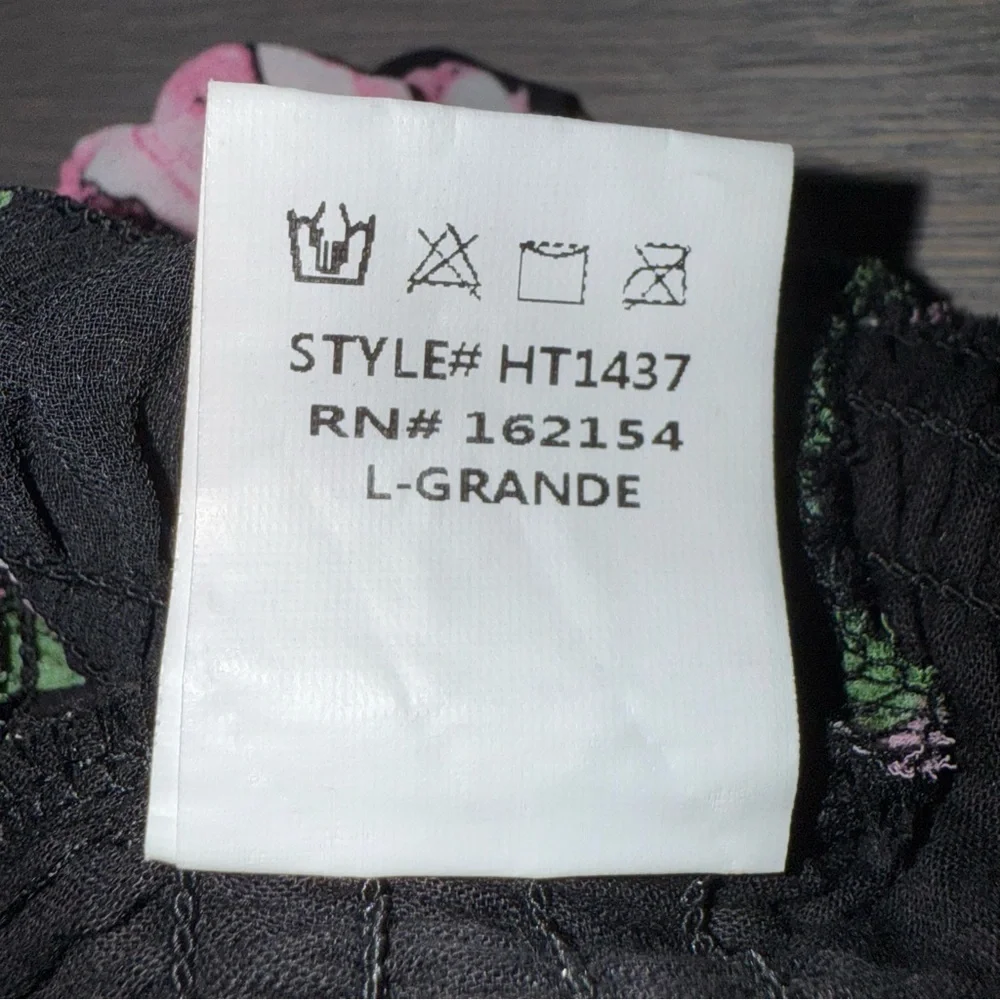Collective Rack Black and Pink Floral Skirt Set Size Large Women’s